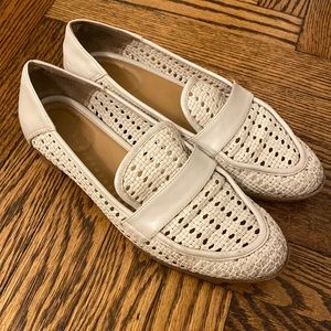 Woven leather loader